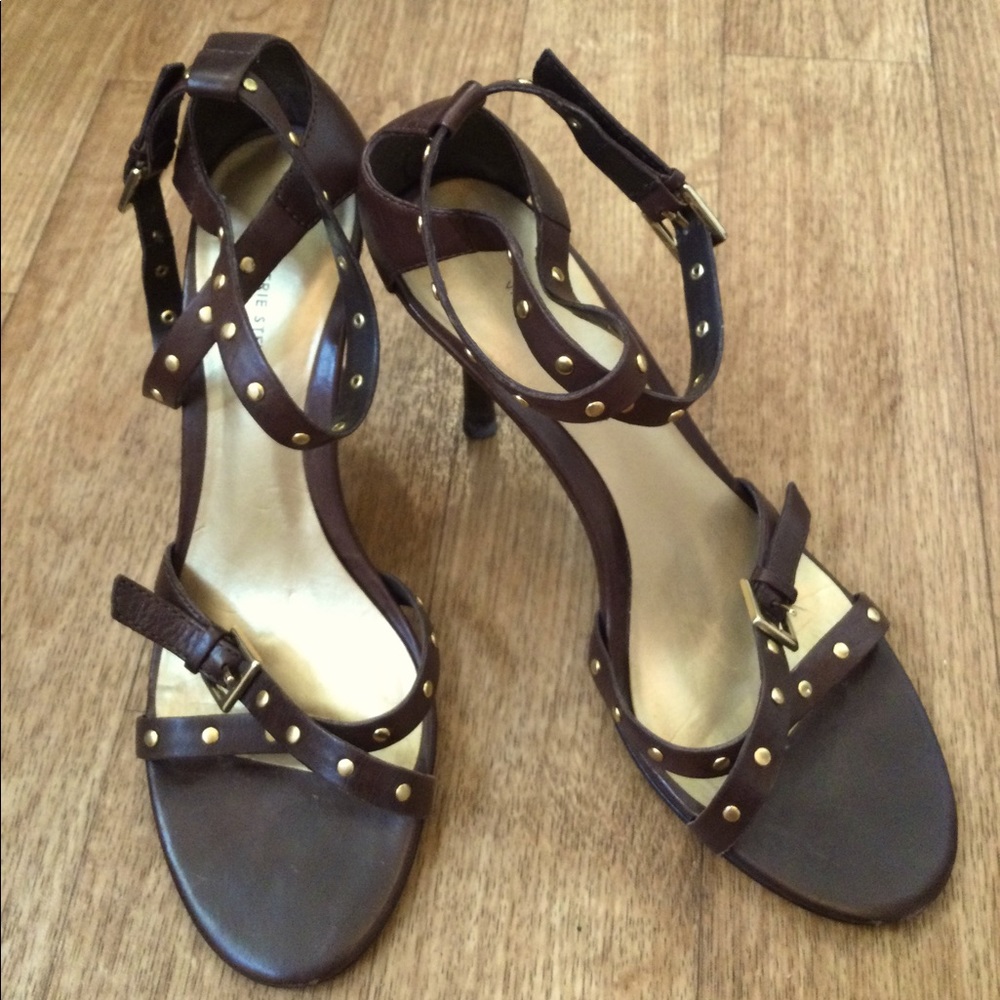 Valerie Stevens Brown Leather Strappy OpenToe Heel